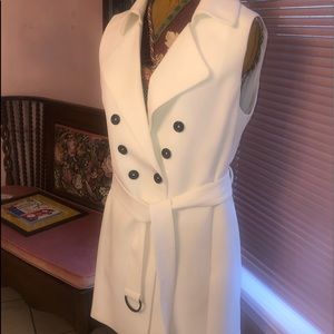 Sharp, white double breasted long shirt vest.